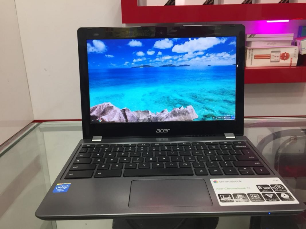 Acer Chromebook C740 4GB Ram 16GB storage 11.6 inch Display Wifi Play