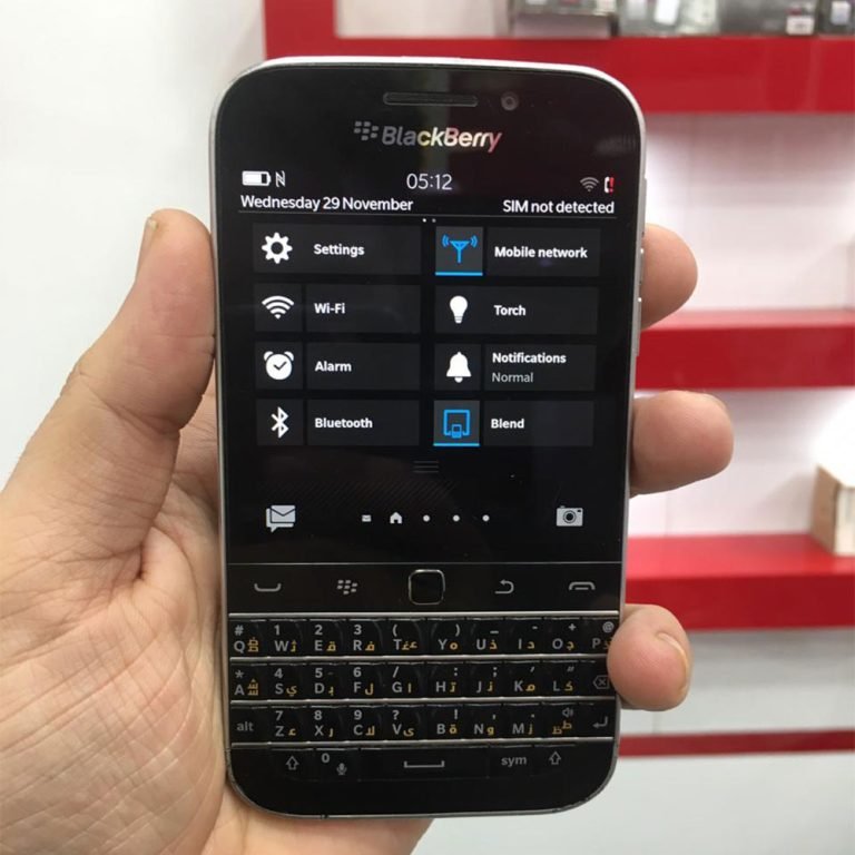 Blackberry Q20 Classic Touch & Type 2GB/16GB 8MP Camera Mobile