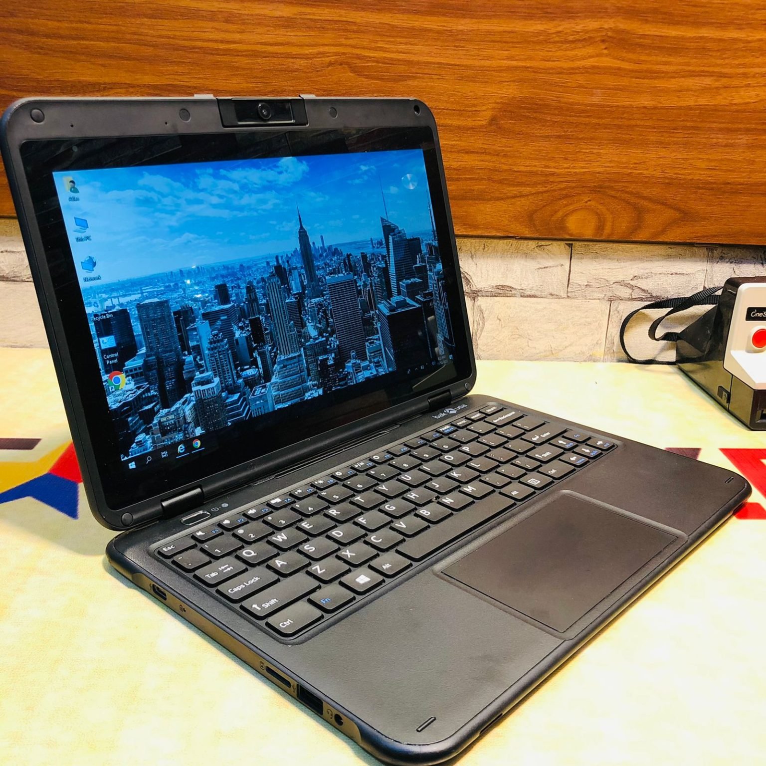 BAK Atlas USA | 128GB SSD Storage | 4GB RAM | Touch Screen | Rotatable ...