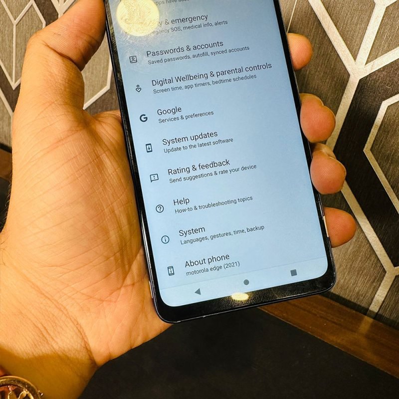 Motorola | Edge 5G | UW 2021 | 256GB Storage | 6GB RAM | 6.8